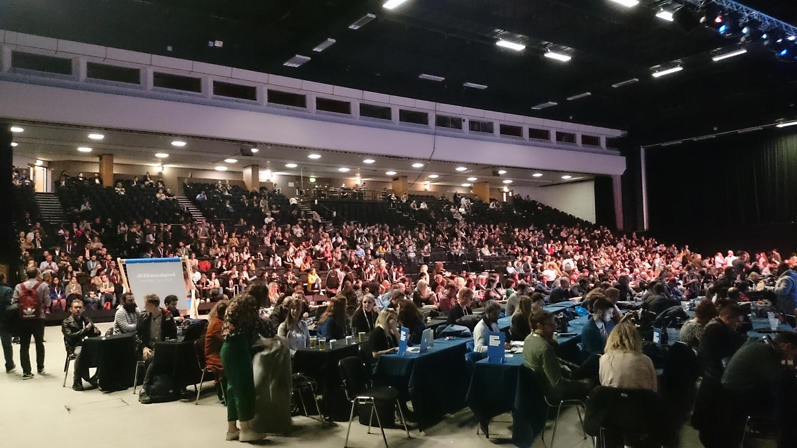 Large audience for Google Q&A at #brightonSEO conference 2018